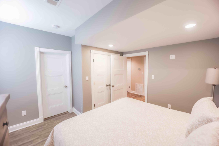 Listing Image 102