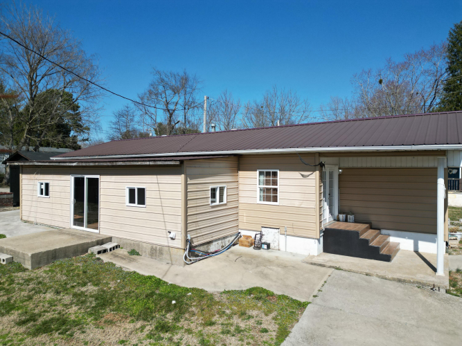 Listing Image 7