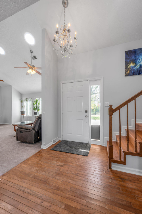 Listing Image 11