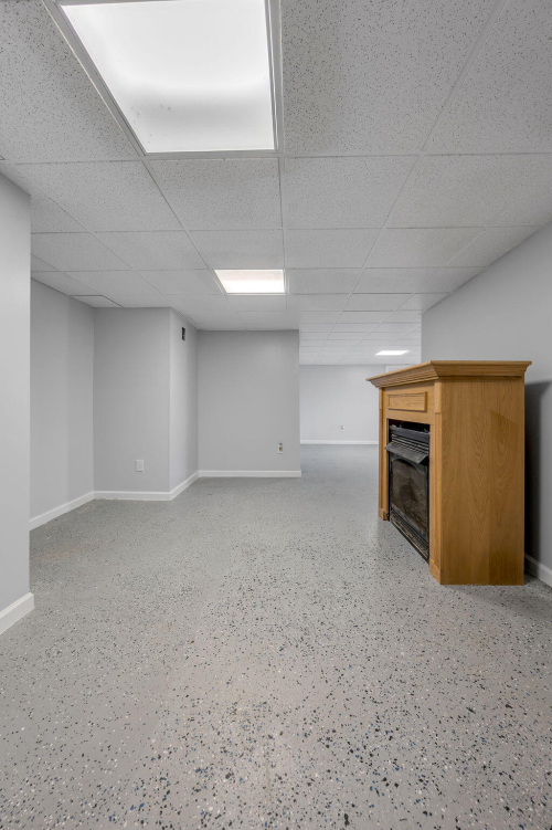 Listing Image 57