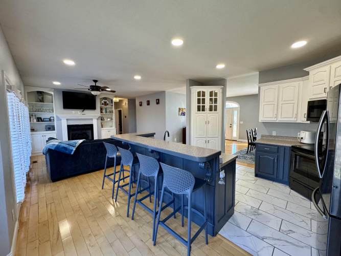 Listing Image 15
