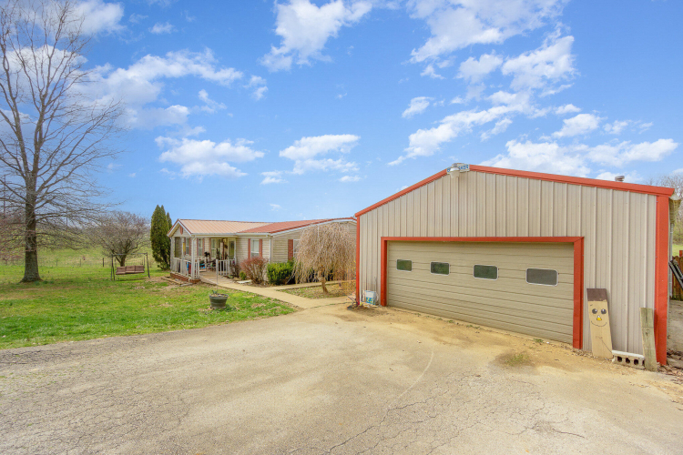 Listing Image 4