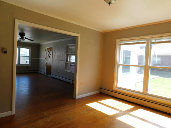 Listing Image 17