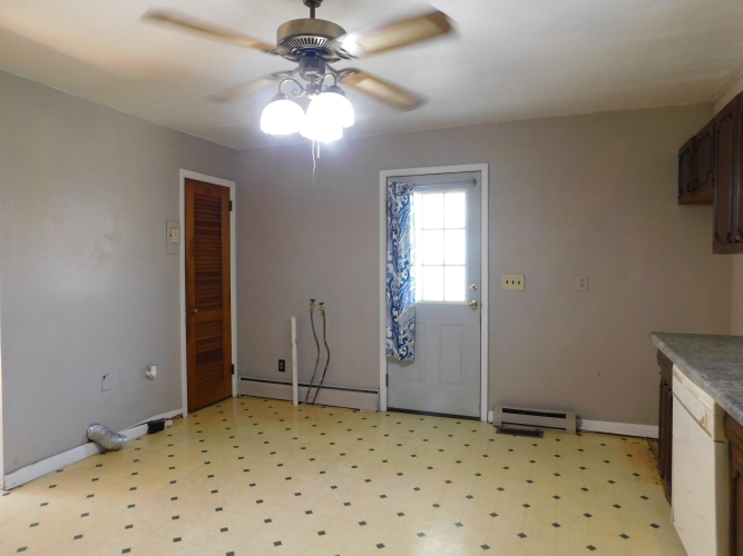 Listing Image 28