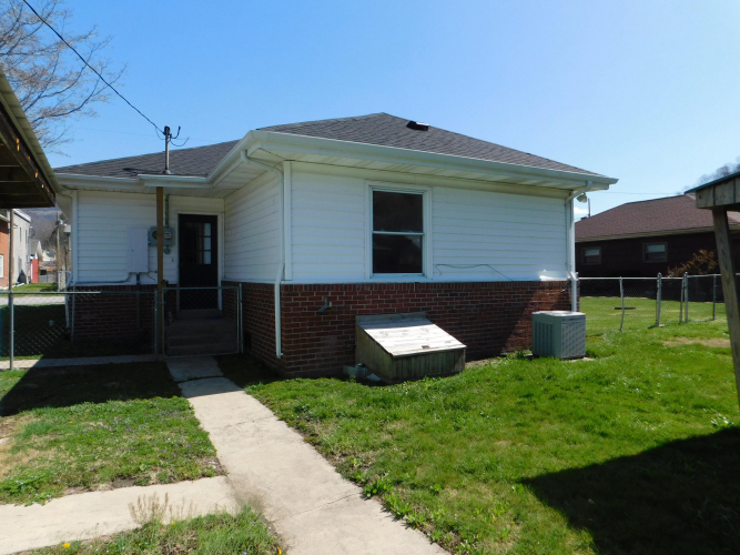 Listing Image 64