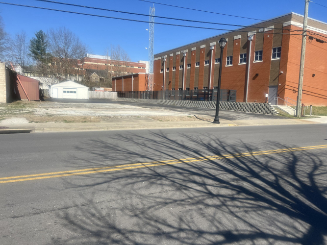 Listing Image 12