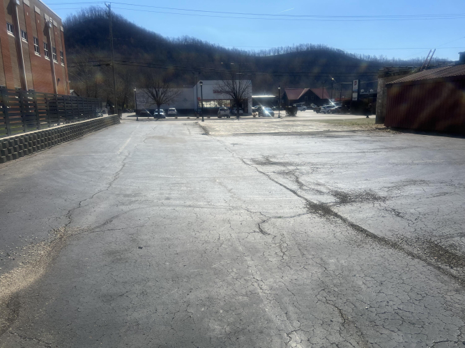 Listing Image 9