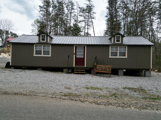 Listing Image 4