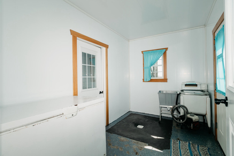 Listing Image 32