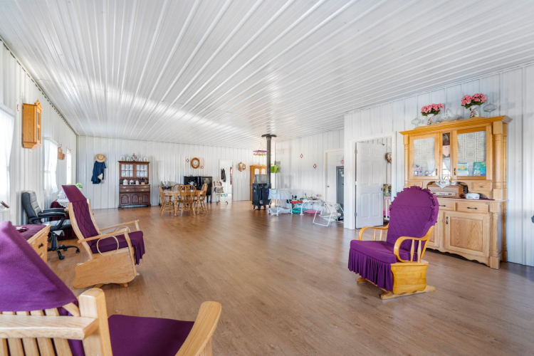 Listing Image 14