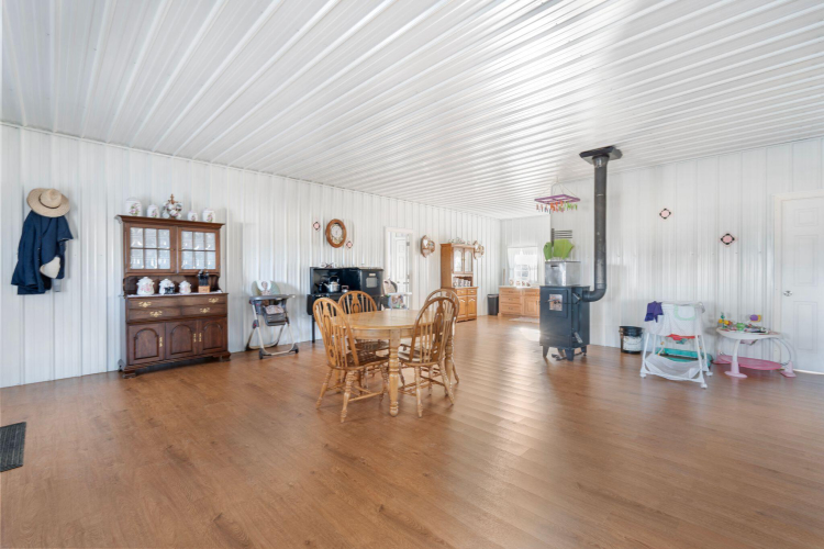 Listing Image 22