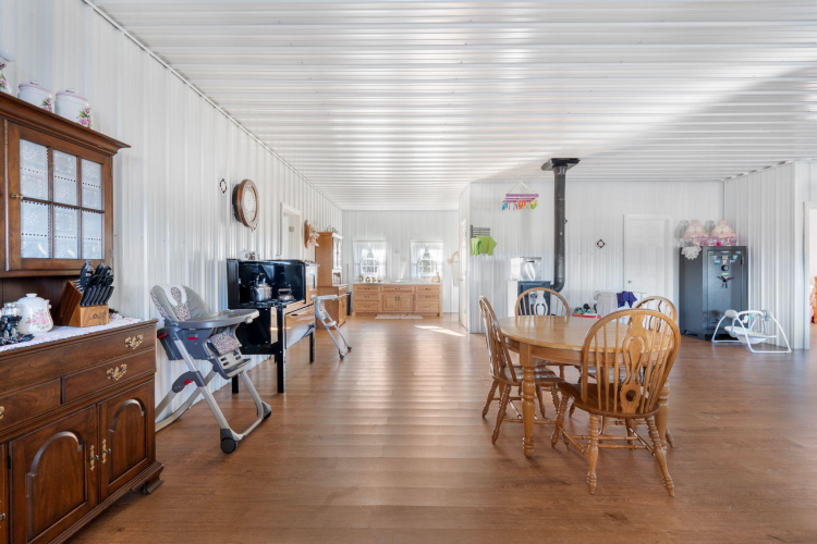 Listing Image 23