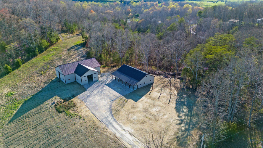 Listing Image 4