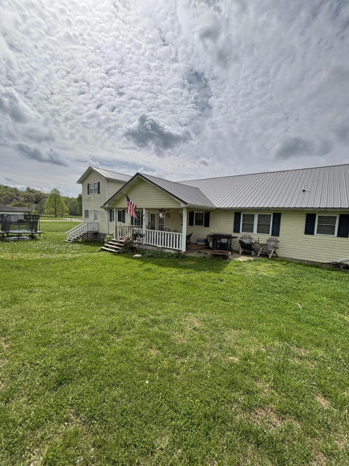 Listing Image 6