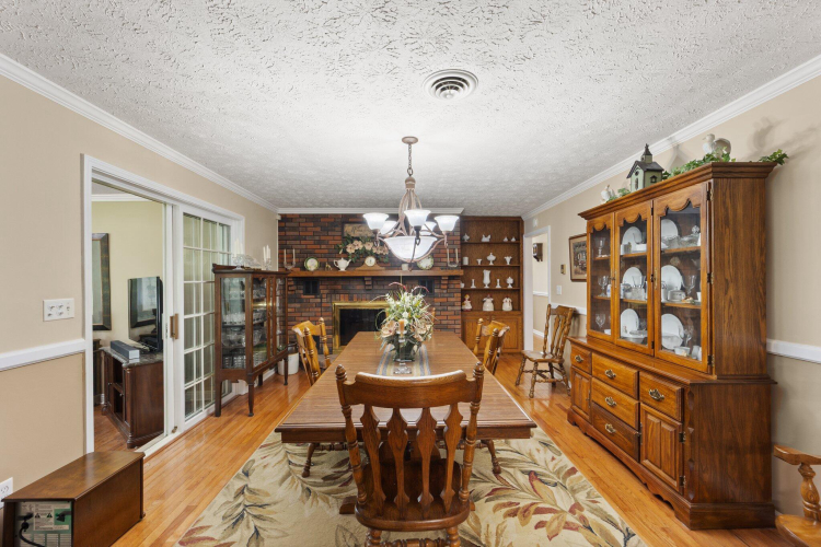 Listing Image 29