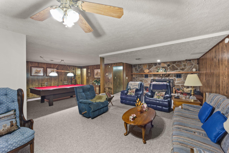 Listing Image 48