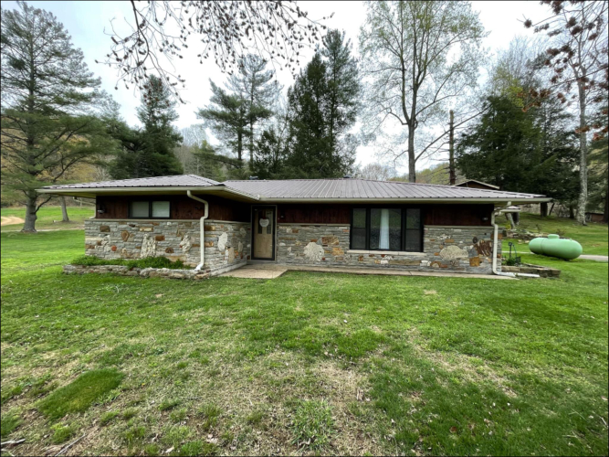 Listing Image 11