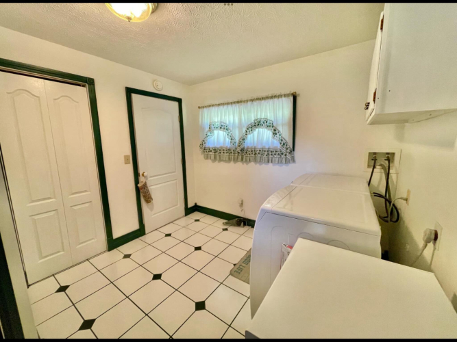 Listing Image 51