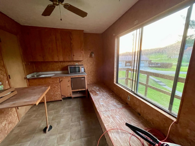 Listing Image 76