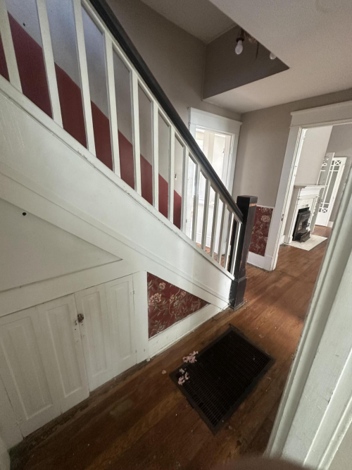 Listing Image 16