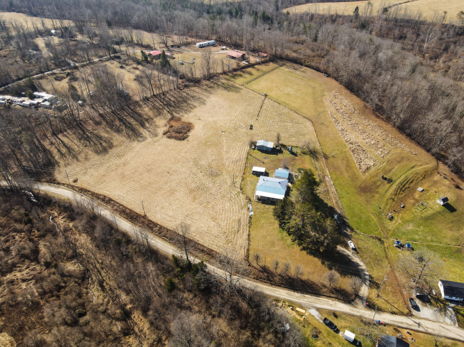 Listing Image 11