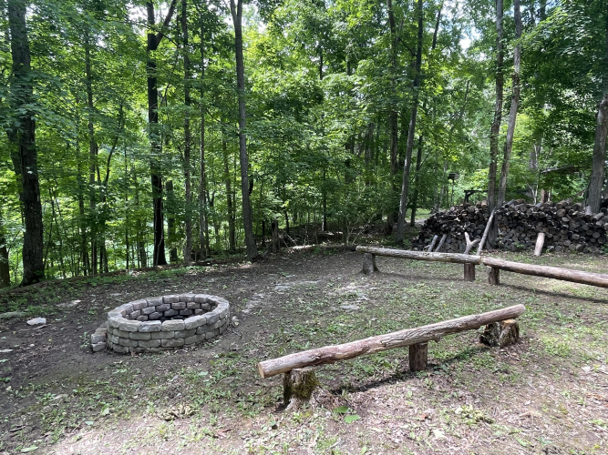 Listing Image 4