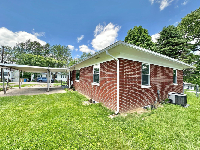 Listing Image 6