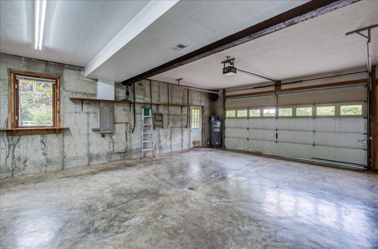 Listing Image 40