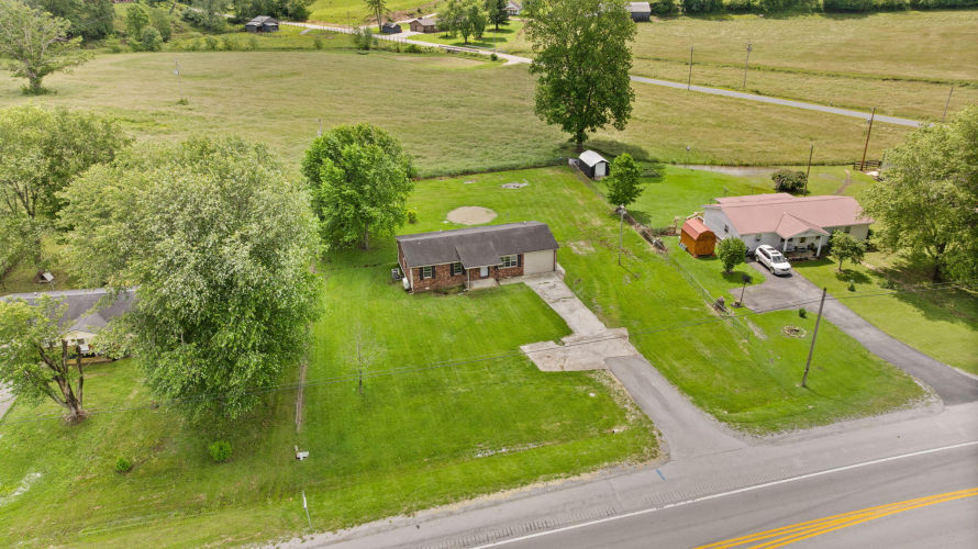 Listing Image 16