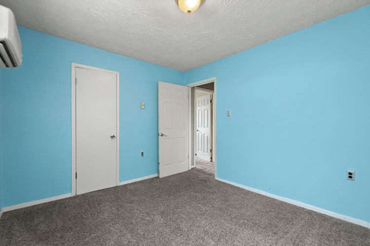 Listing Image 26