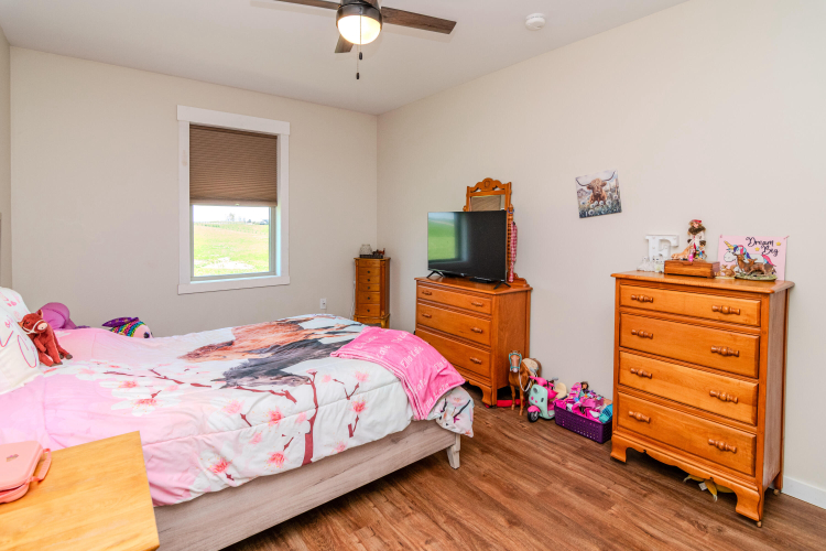 Listing Image 59