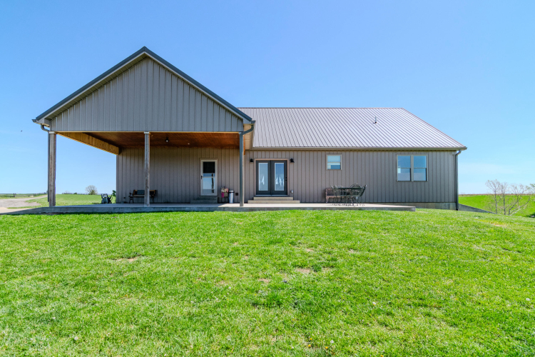 Listing Image 7
