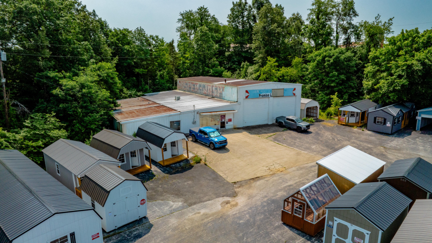 Listing Image 17