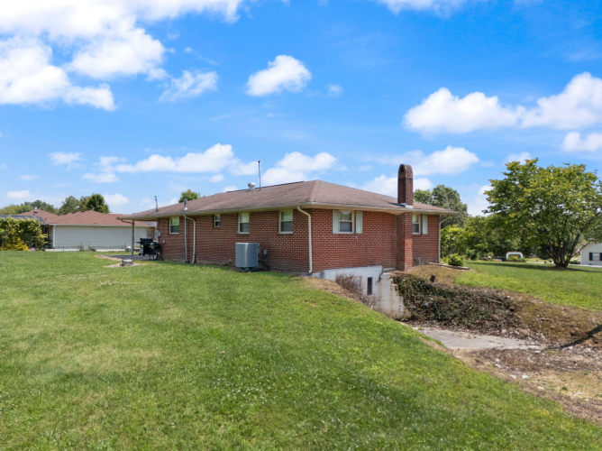 Listing Image 32