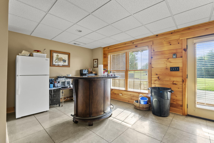 Listing Image 45