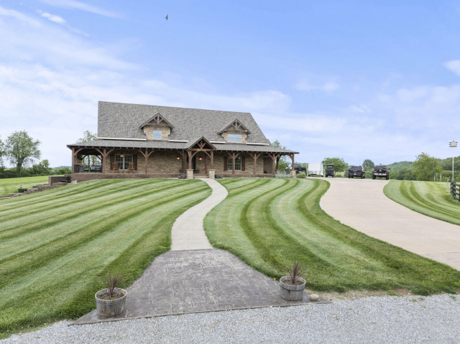 Listing Image 75