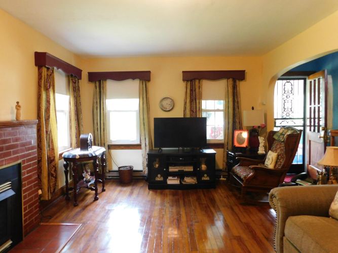 Listing Image 17
