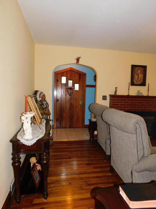 Listing Image 5
