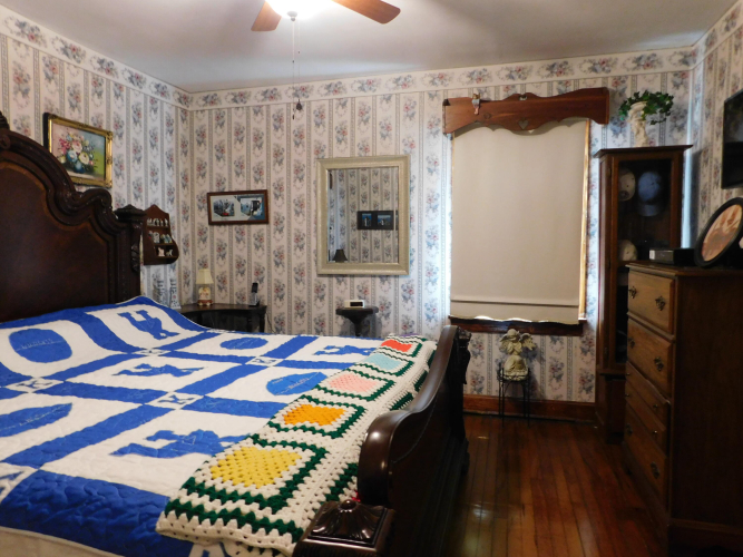 Listing Image 44