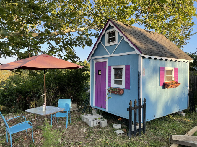 Listing Image 5