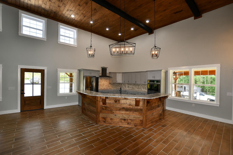 Listing Image 10