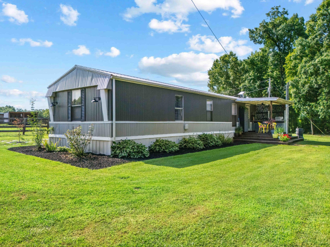 Listing Image 101