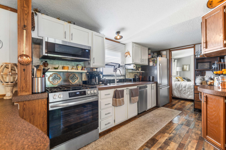 Listing Image 83