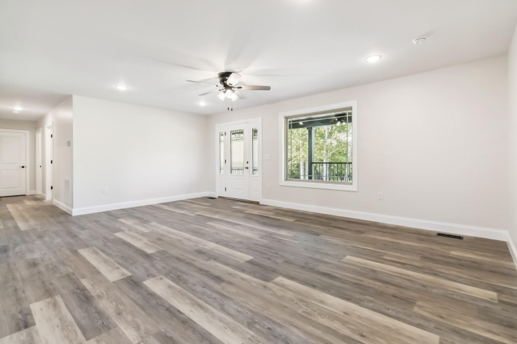 Listing Image 52