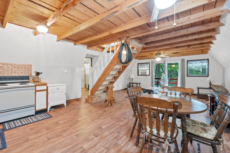 Listing Image 18