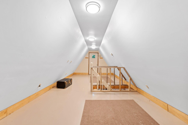 Listing Image 25