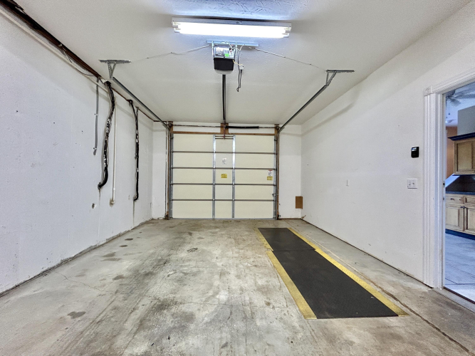 Listing Image 48