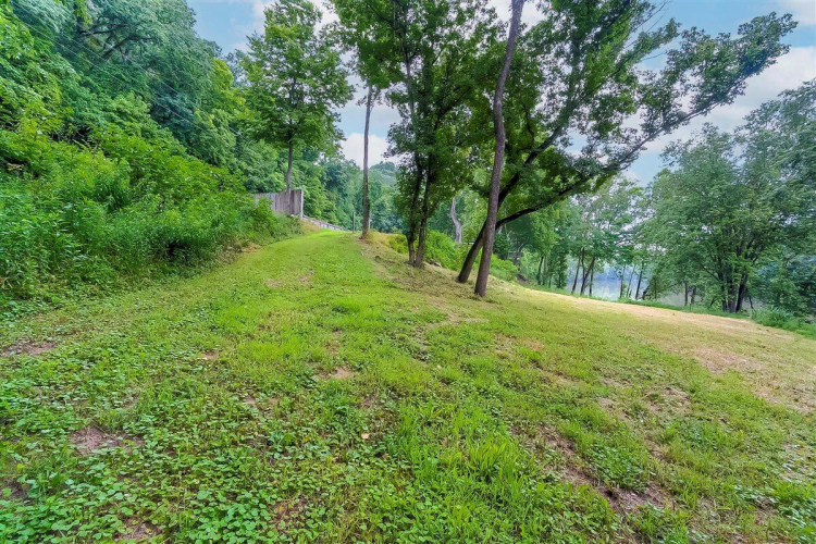 Listing Image 41