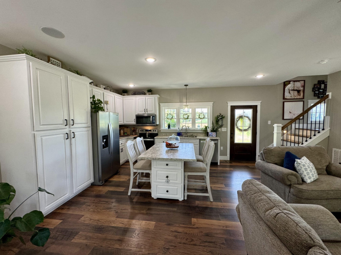 Listing Image 24