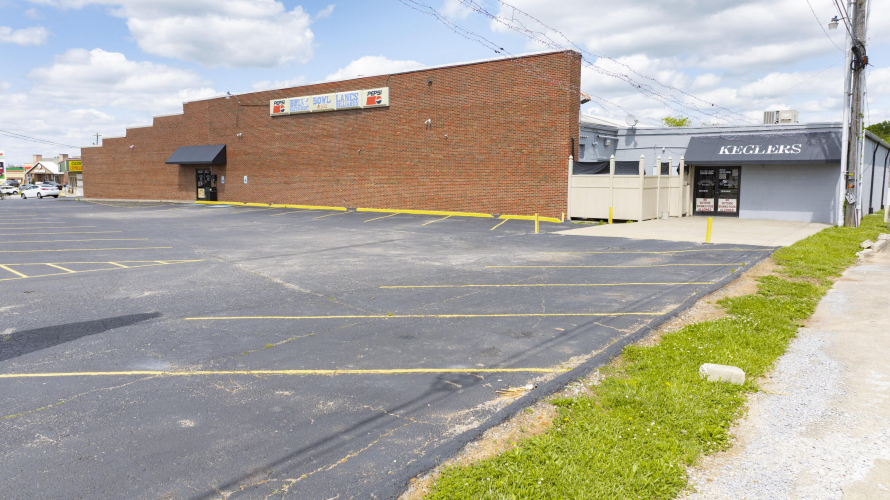 Listing Image 5